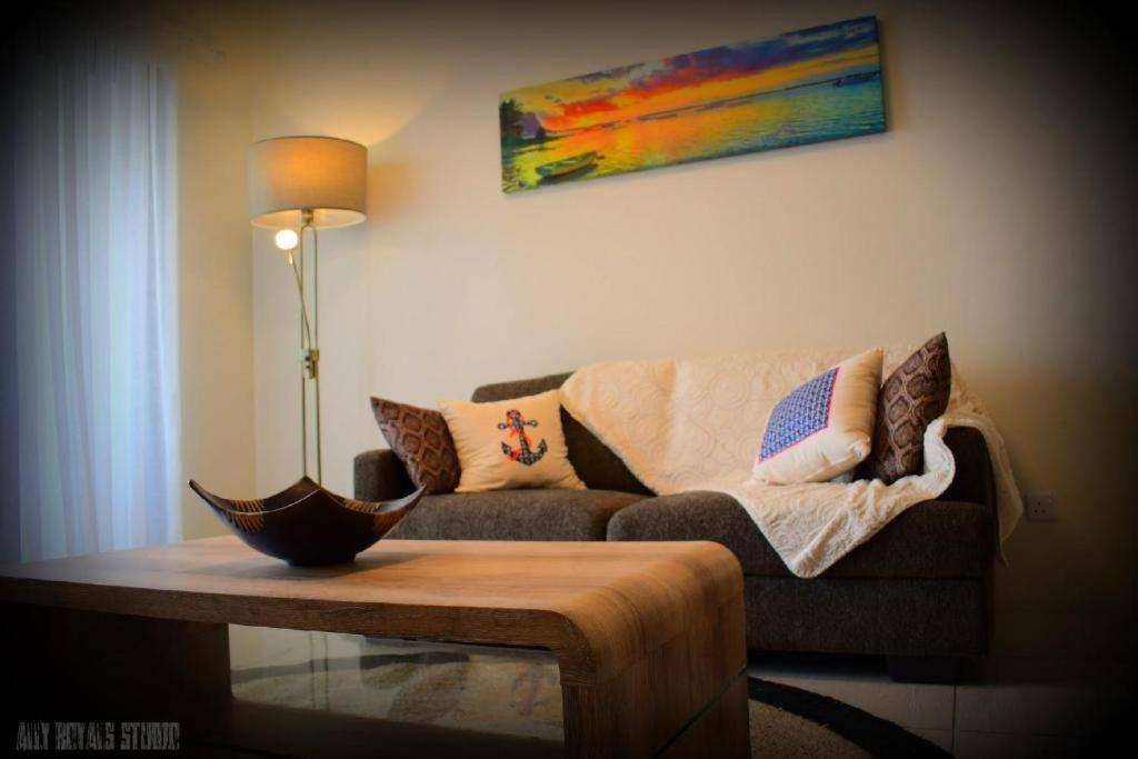 Modern And Cosy Condo: Westwood Apartments Flic en Flac Екстер'єр фото