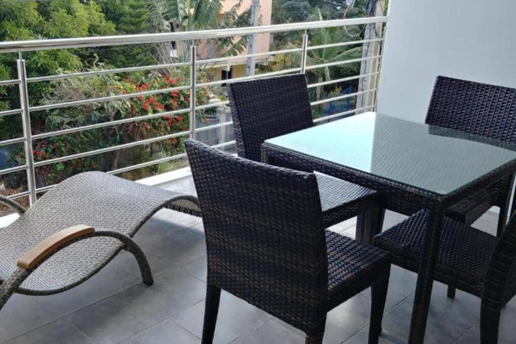 Modern And Cosy Condo: Westwood Apartments Flic en Flac Екстер'єр фото