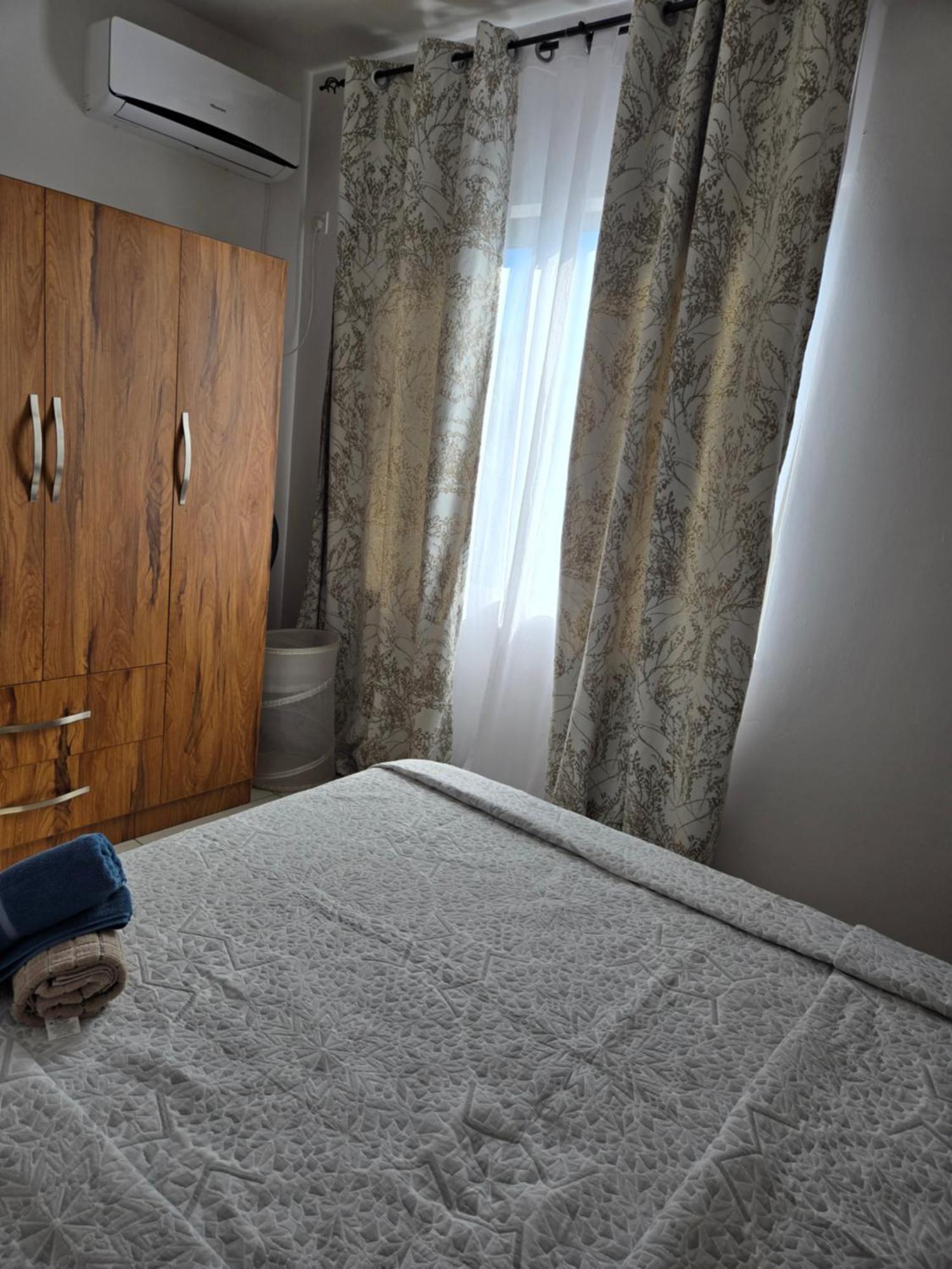 Modern And Cosy Condo: Westwood Apartments Flic en Flac Екстер'єр фото